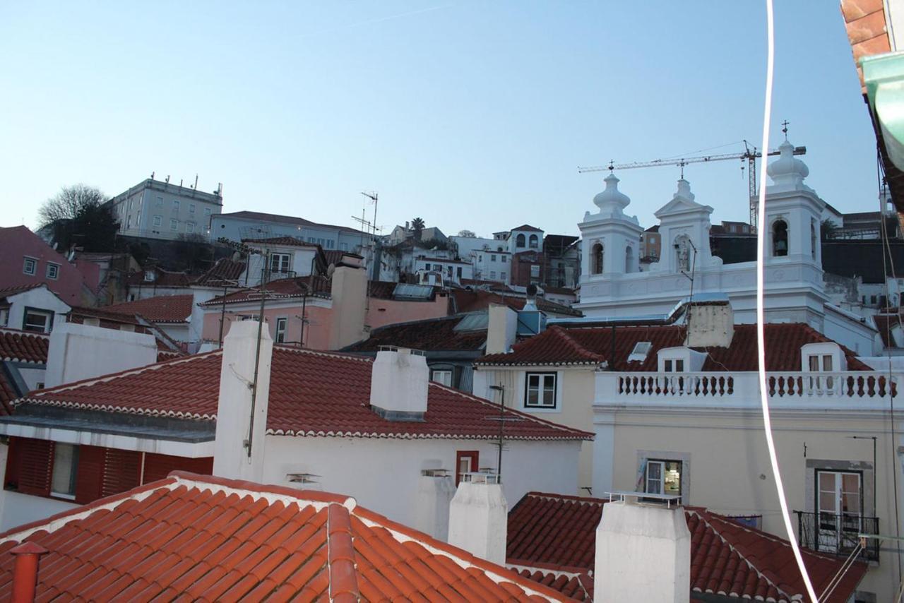 Stylish Lisbon Apartment In Alfama Екстер'єр фото
