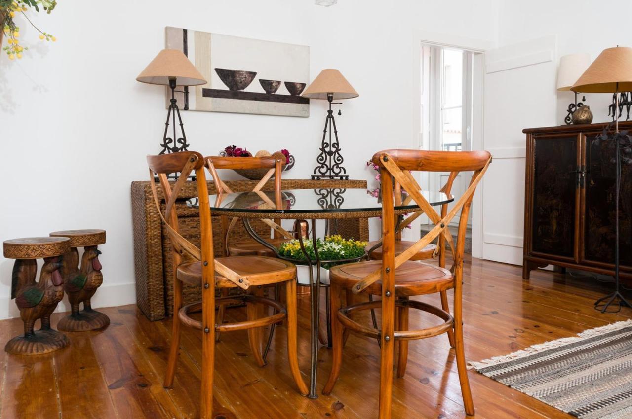 Stylish Lisbon Apartment In Alfama Екстер'єр фото